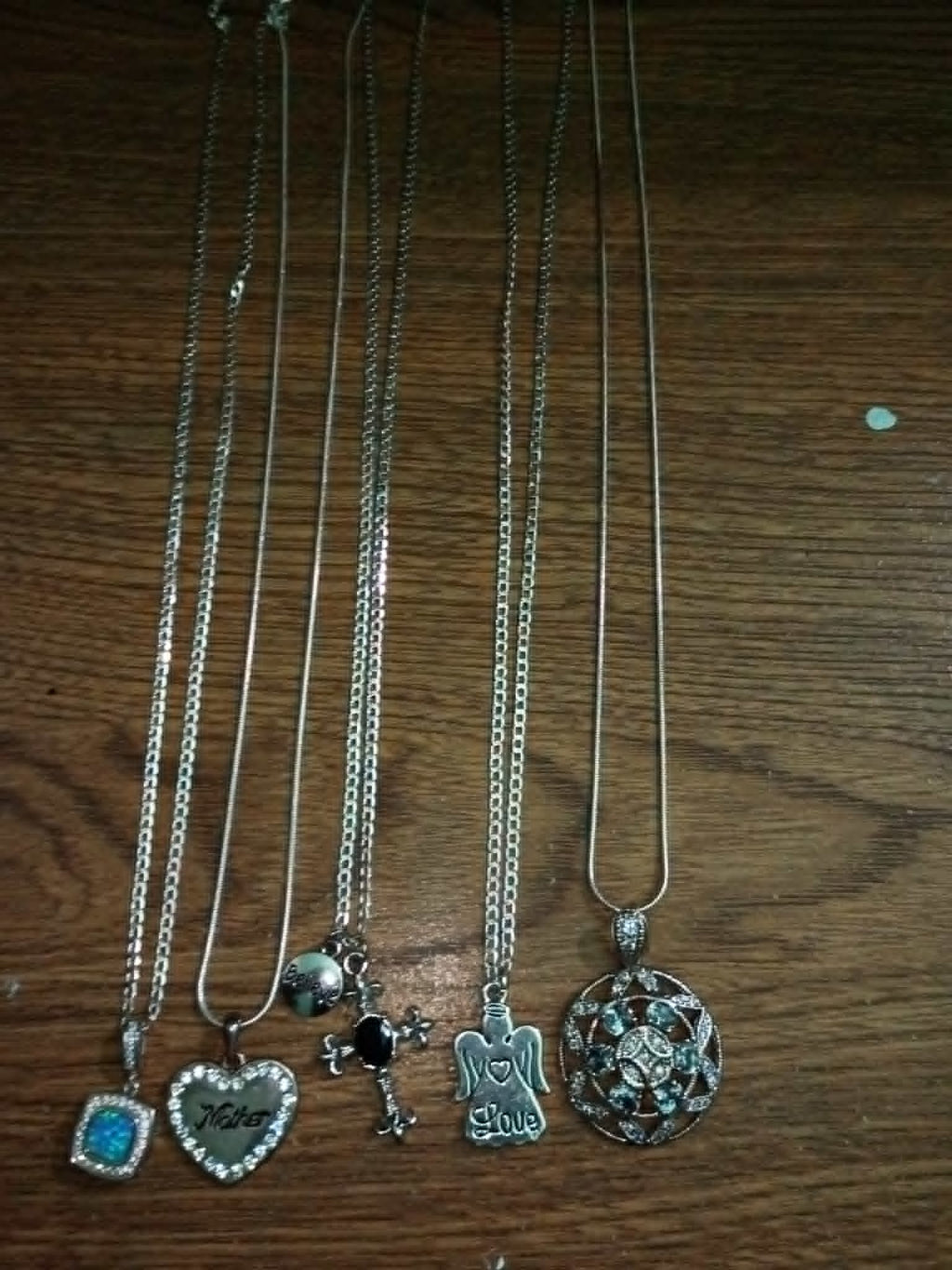 Women's Necklaces