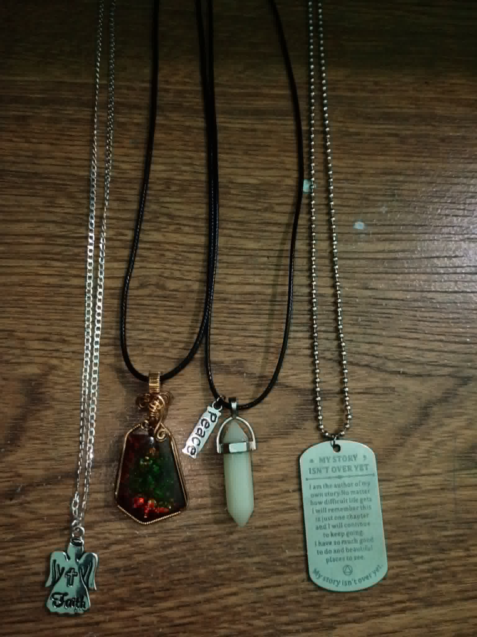 Women's Necklaces